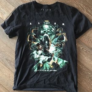 Cavitycolors Xenomorph alien: structural perfection tshirt medium
